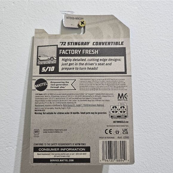 Hotwheels 72 Stingray Convertible - Picture 4 of 4